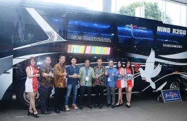 GIICOMVEC 2018: Hino Motors dan Titan Nirwana Serah Terima Bus R260