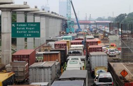 PENGATURAN TOL JAKARTA-CIKAMPEK : Ganjil-Genap Rugikan Kurir