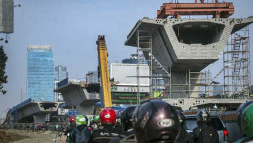 EVALUASI KESELAMATAN KERJA : Proyek Layang Dijamin Selesai Sesuai Target