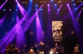 Glen, Tompi, Sandhy, Andra Hipnotis Penonton BNI Java Jazz Festival 2018