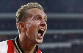 Hasil Liga Belanda: PSV Makin Dekati Juara, Feyenoord Terpuruk