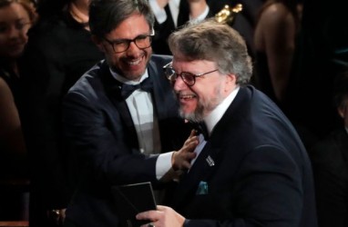PIALA OSCAR 2018: The Shape of Water Antarkan Oscar Pertama Bagi Guillermo del Toro