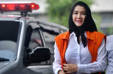 Sidang Suap Kukar : Tim Sukses Rita Widyasari Inisiasi Berbagai Pungutan Liar