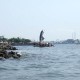 Pemprov DKI Janji Bersihkan Sampah Teluk Jakarta