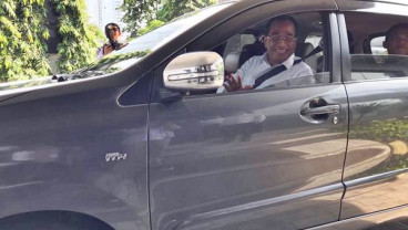 TAKSI ONLINE : Rekrutmen Pengemudi Baru Distop