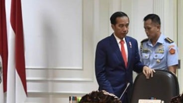 Pengamat : Jokowi Belum Mau Setujui Holding Migas. Ini Alasannya