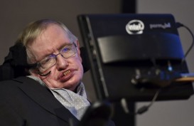Ilmuwan Stephen Hawking Meninggal di Usia 76 Tahun