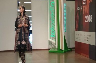 Indonesia Fashion Week 2018, Para Model Cantik akan Dibalut Busana Corak Daerah