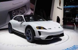 World Premiere di GIMS 2018: Porsche Mission E Cross Turismo Serba Listrik Sportif Praktis 