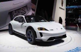 World Premiere di GIMS 2018: Porsche Mission E Cross Turismo Serba Listrik Sportif Praktis 