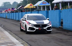 Honda Civic Hatchback Turbo Tampil Sebagai Official Car Indospeed Race Series 2018 