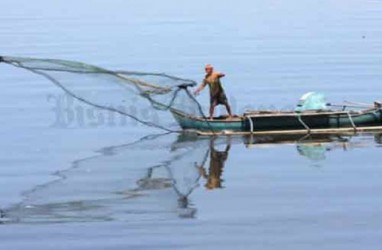 Pemprov Sumbar Bantu Alat Tangkap Nelayan Pulau Sinyau-Nyau