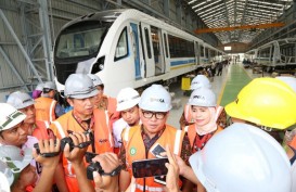 PROYEK KERETA RINGAN : Sarana LRT Tersedia April