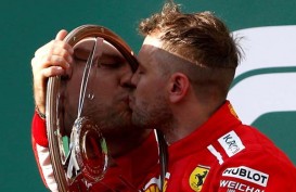 F1 Australia: Detik-detik Hamilton Ditelikung Vettel dari Pit Stop