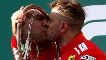 F1 Australia: Detik-detik Hamilton Ditelikung Vettel dari Pit Stop