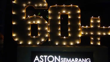 EARTH HOUR: Aston Semarang Ajak Tamu Hotel Bersepeda Keliling Kota Lama