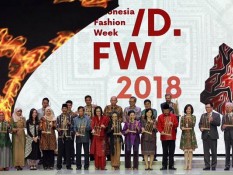 Poppy Dharsono : Jadikan Industri Fesyen Tuan Rumah di Negeri Sendiri