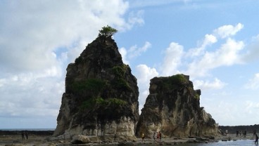 Hunting Pantai di Sawarna Membuat Lupa akan Keindahan Carita dan Anyer