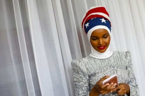 Model Inggris Halima Aden/Reuters
