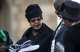 Tokoh Apartheid Winnie Mandela Telah Berpulang