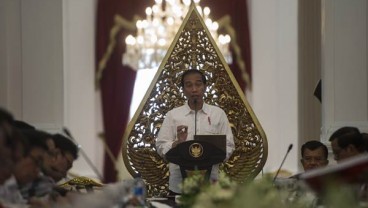 Jokowi Instruksikan Percepatan Layanan Kependudukan