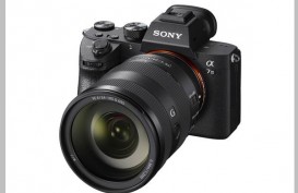 SONY A7 R III : Kamera Mirrorless Multifungsi