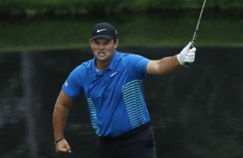 Reed Spektakuler, Pimpin Golf Masters di Augusta