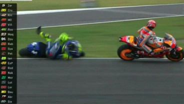 Rossi-Marquez Bersenggolan, Crutchlow Menangi GP Argentina