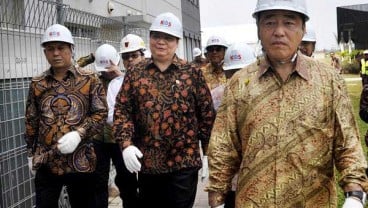 INDUSTRI BAJA : Membendung Banjir Baja di Pasar 