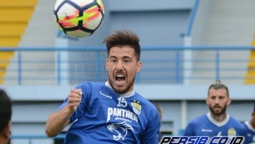 PERSIB BANDUNG: Bauman Akui Cepat Beradaptasi dengan Tim