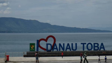 Pengembangan Danau Toba : PUPR Sosialisasikan Dua Regulasi di Medan