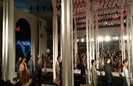 Fashion Nation: Dari Peragaan Busana Hingga Instalasi Mode Indigo