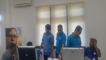 Blue Bird Area Bali Ajak Essilor Cek Kesehatan Mata 500 Pengemudi