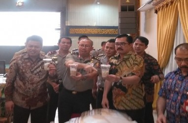 Hukum Berat Distributor dan Pembuat Miras Oplosan