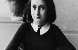 Surat Pena Anne Frank Dipamerkan di Danville Station