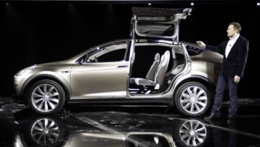 Tesla Tengah Persiapkan Produksi SUV Model Y