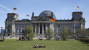 Operasi Penjinakkan Bom Paksa Sebagian Area Berlin Dievakuasi