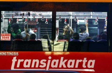 Bus Transjakarta Jadi Media Lukis Penyandang Disabilitas 