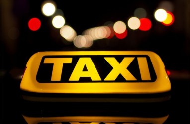 Perampokan di Taksi Online : 2 Pelaku Sekap Korban dengan Jaket