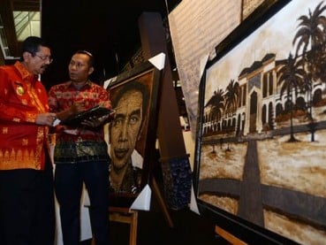 LUKISAN : Saat Presiden Jokowi Terbuat dari Kopi. Istana Maimun "Berasal" dari Abu Sinabung