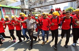 HARI BURUH: Polri Klaim May Day Berlangsung Aman & Tertib