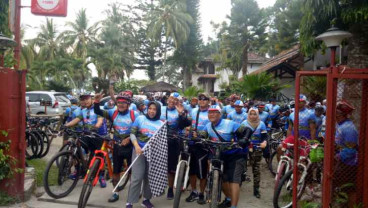 Kenalkan Wisata Danau Toba, IPBEI Gelas Gowe Tour De Toba Caldera
