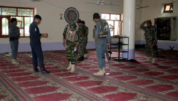 Bom di Masjid Afganistan Tewaskan 17 Orang