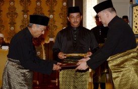 MAHATHIR DILANTIK: Lewat Telepon, Presiden Jokowi Beri Selamat