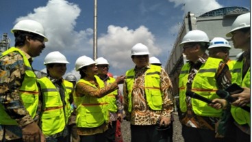 INDUSTRI PUPUK: Akhirnya Pabrik Pusri IIB Diresmikan