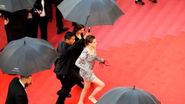 Kristen Stewart Pilih "Nyeker" di Festival Film Cannes