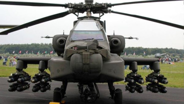8 Helikopter Canggih Apache Resmi Perkuat TNI AD