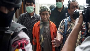 Sidang Kasus Terorisme: Jaksa Bacakan Tuntutan. Aman Abdurahman Duduk di Kursi Terdakwa
