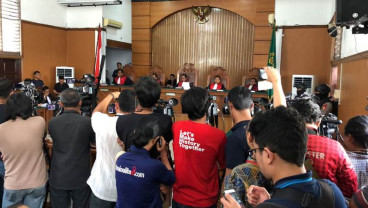 Sidang Aman Abdurrahman Molor. Ini Keluhan Majelis Hakim