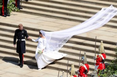 ROYAL WEDDING: Pangeran Harry & Meghan Markle Sah Sebagai Suami Istri